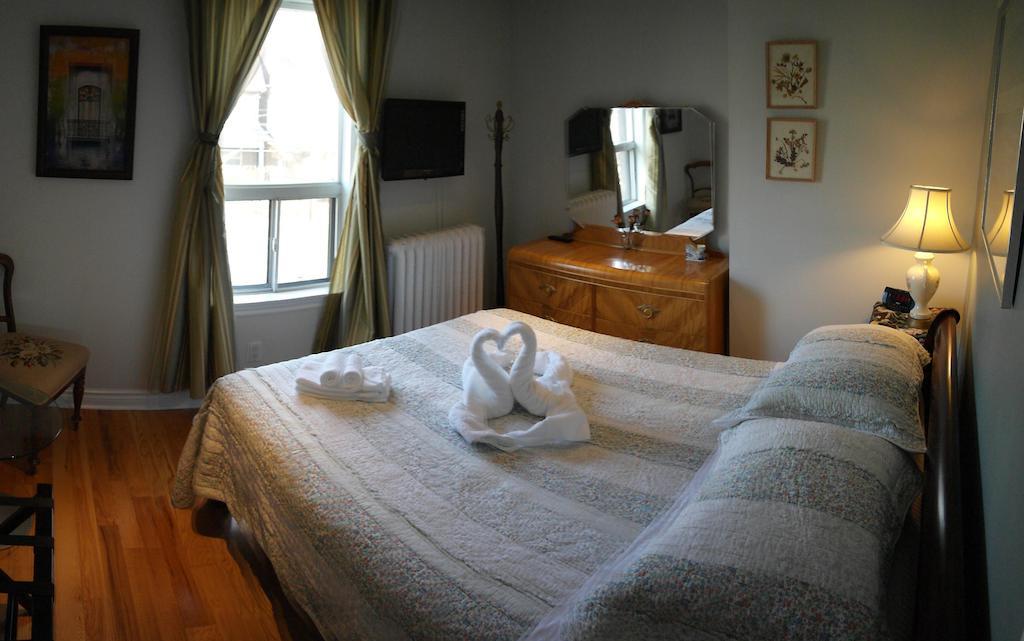 Rose Garden Bed And Breakfast Toronto Pokoj fotografie